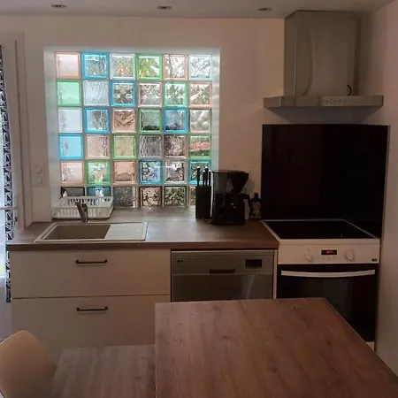 Le De La Fontaine Apartment