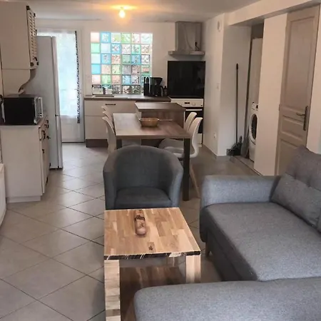 דירה Le De La Fontaine Poyanne