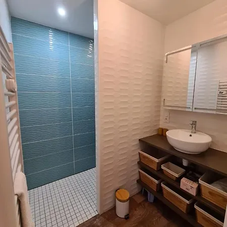 Le De La Fontaine Apartment Poyanne