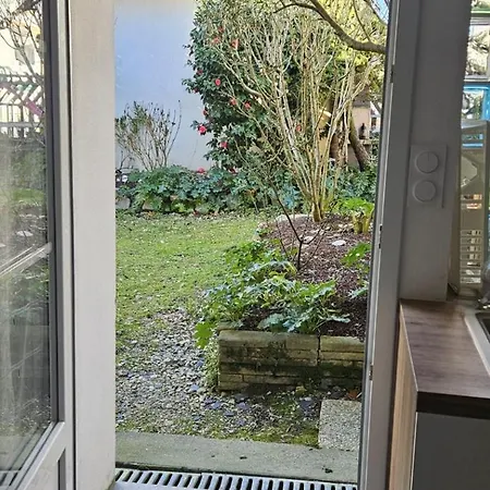 Le De La Fontaine Apartment